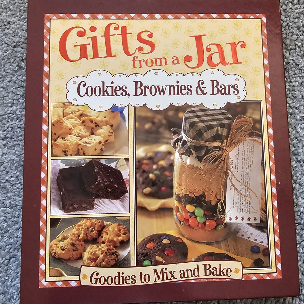 Source Unknown Red and Brown Cookbook for Kitchen Enthusiasts